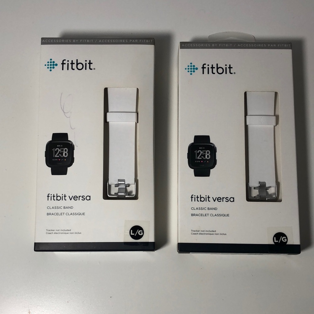 NWT Two New Unisex Fitbit Versa Classic Soft Silicone Bands in White, Size Large